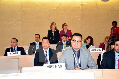 Вьетнам председательствовал на дискуссии о влиянии изменения климата на права человека  - ảnh 1